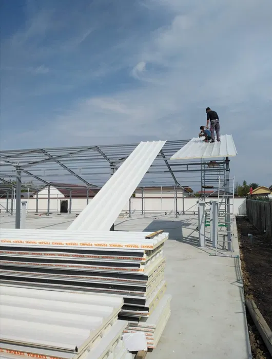 Vand Hala Metalica 11X23 completa URGENT Slatina Olt